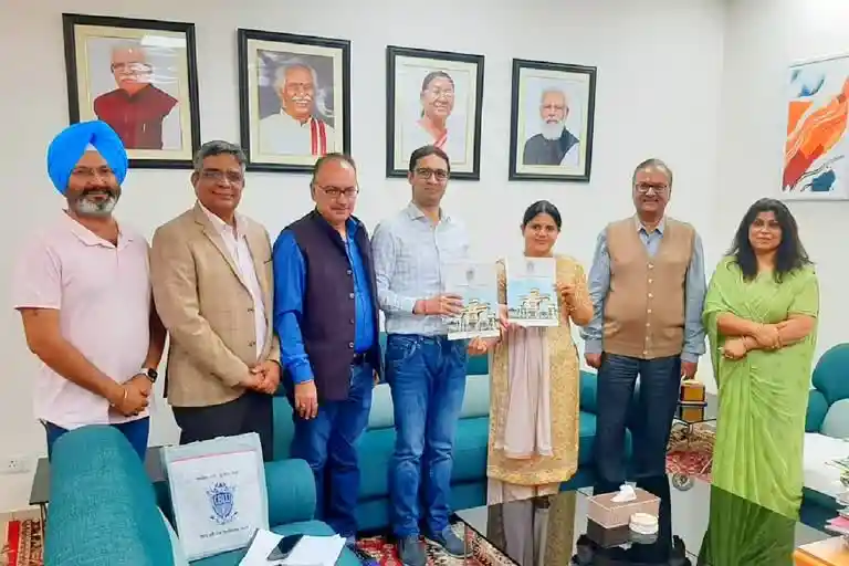 CBLU Announced India's First Industry Integrated BCA in collaboration with CodeQuotient